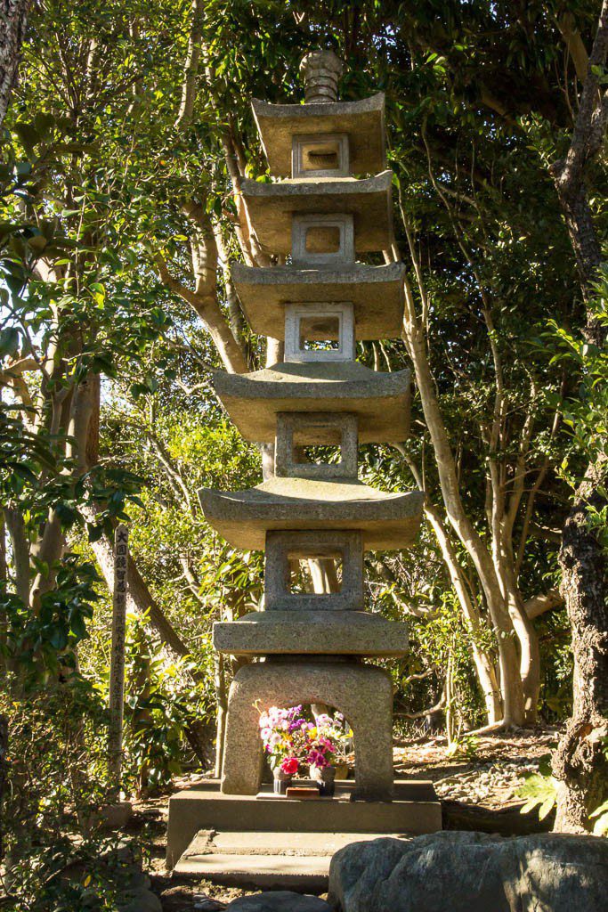 Another little shrine hidden in the trees