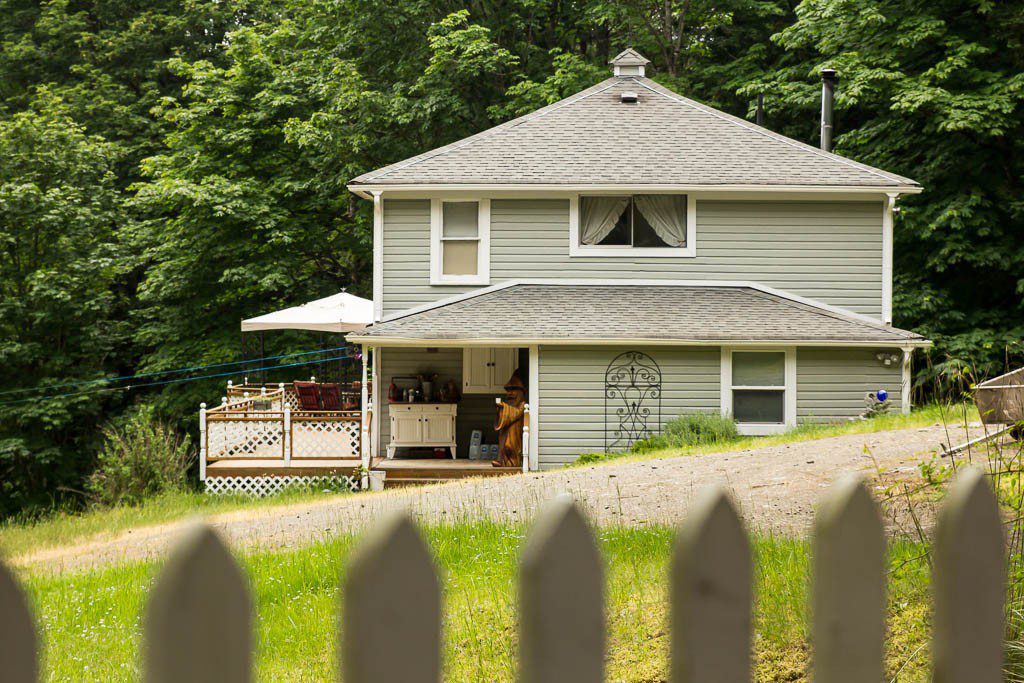 Nice little house. I wonder what the people here do for a living?