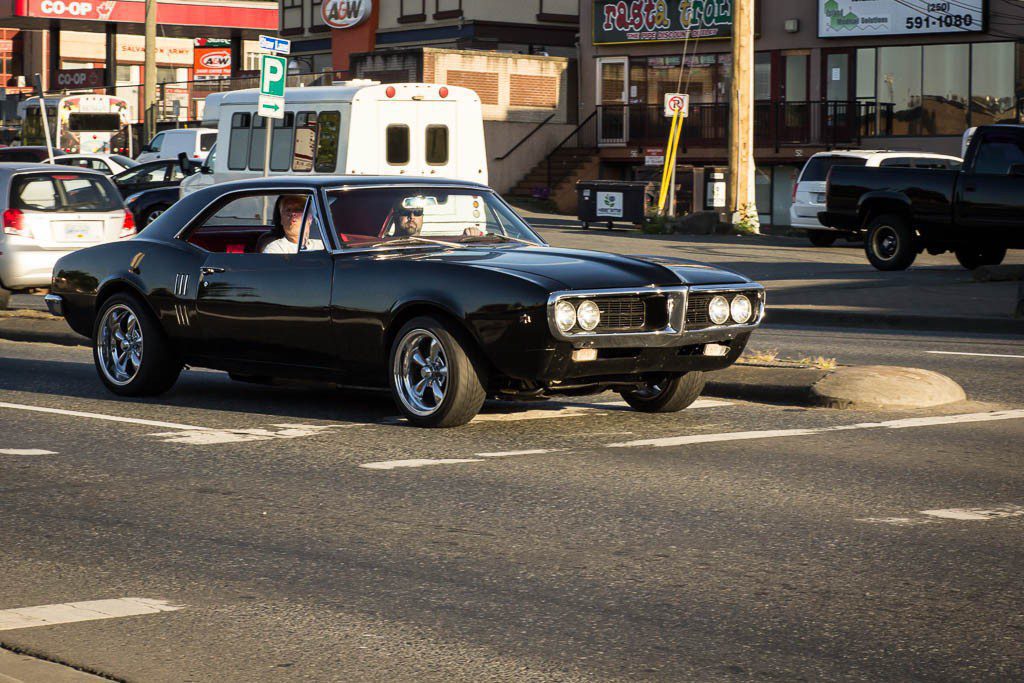 Sweet old Firebird! (and 2 dudes acting tough)