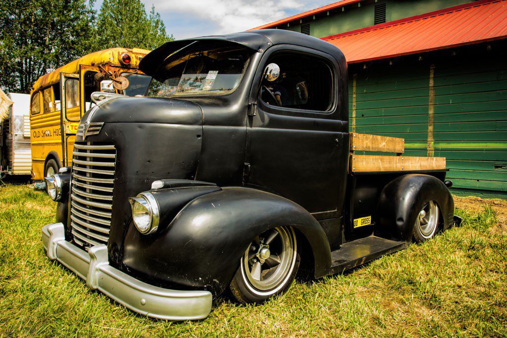 Cabover hot rod! You never see these around town...