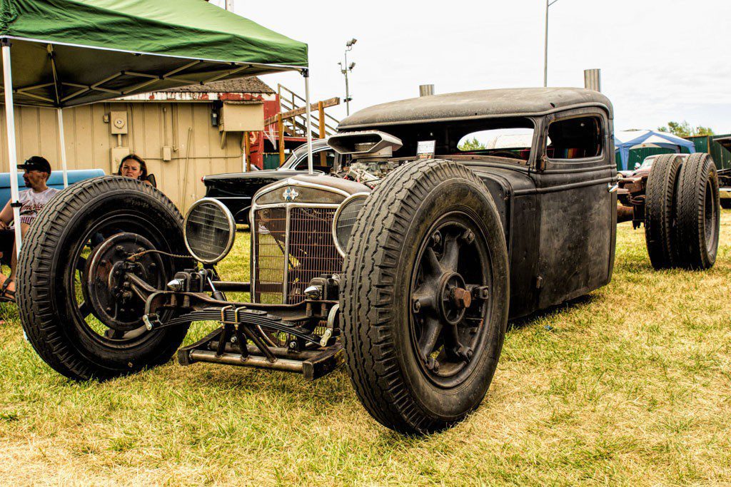 The metalwork on the front end is neat looking