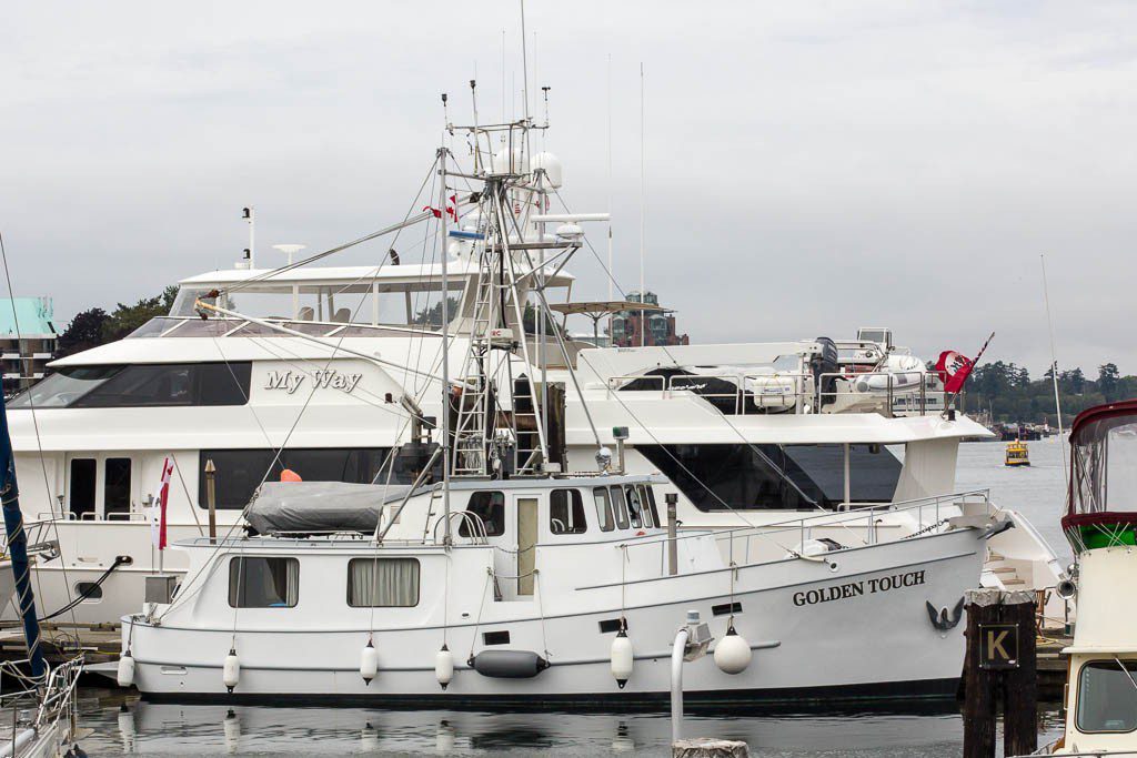 We're in love with this boat, but have no idea what it is...the search continues