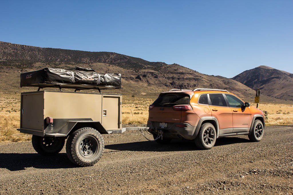 Trailer has about a foot more ground clearance than the Jeep does.