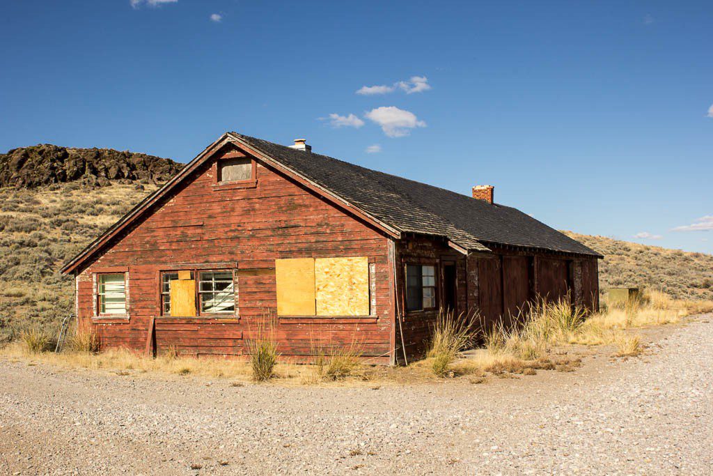 This barn's not THAT old