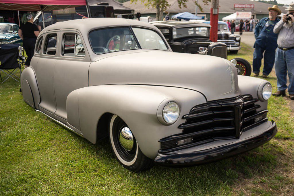 I like the look of the black grille instead of chrome for a change